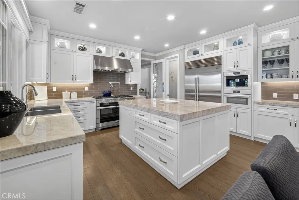 Calabasas, California 91302, United States, 5 Bedrooms Bedrooms, ,5 BathroomsBathrooms,Residential,Active,171966