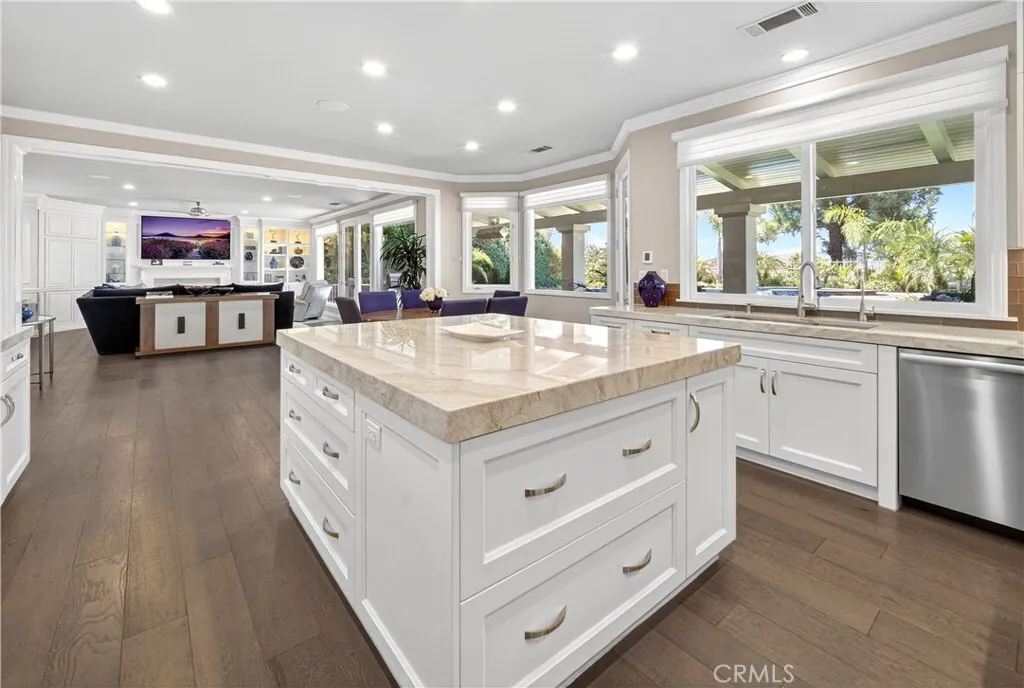 Calabasas, California 91302, United States, 5 Bedrooms Bedrooms, ,5 BathroomsBathrooms,Residential,Active,171966