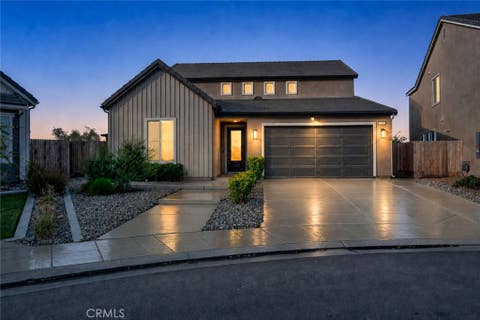 Photo of 1240 Atlantica DR S, Madera, CA 93636 (MLS # FR26179481)