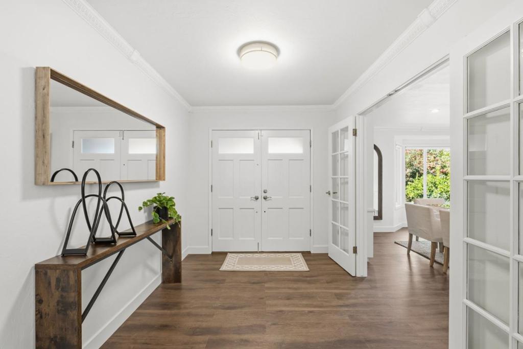 271 Santa Clara Avenue
