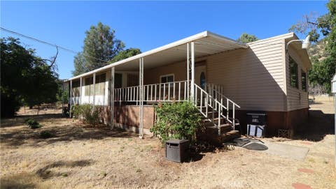 Photo of 13550 Eastlake DR, Clearlake, CA 95422 (MLS # LC26179154)