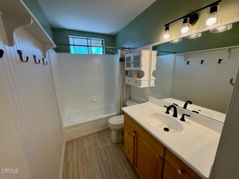 Tiny photo for 1136 Acadia Place #4, Ventura, CA 93003 (MLS # V1-38774)