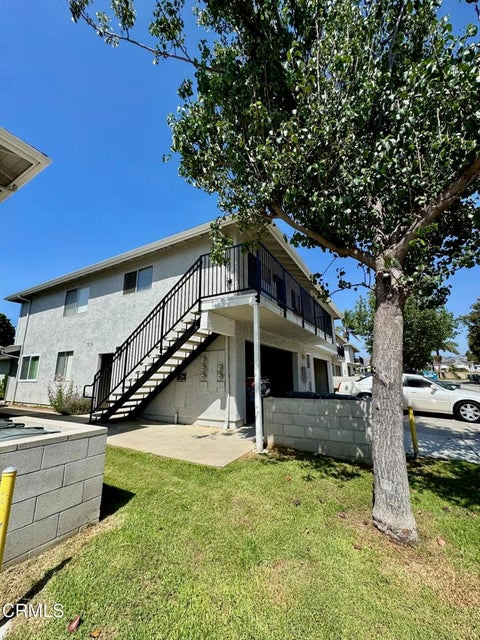 Photo of 1136 Acadia Place #4, Ventura, CA 93003 (MLS # V1-38774)