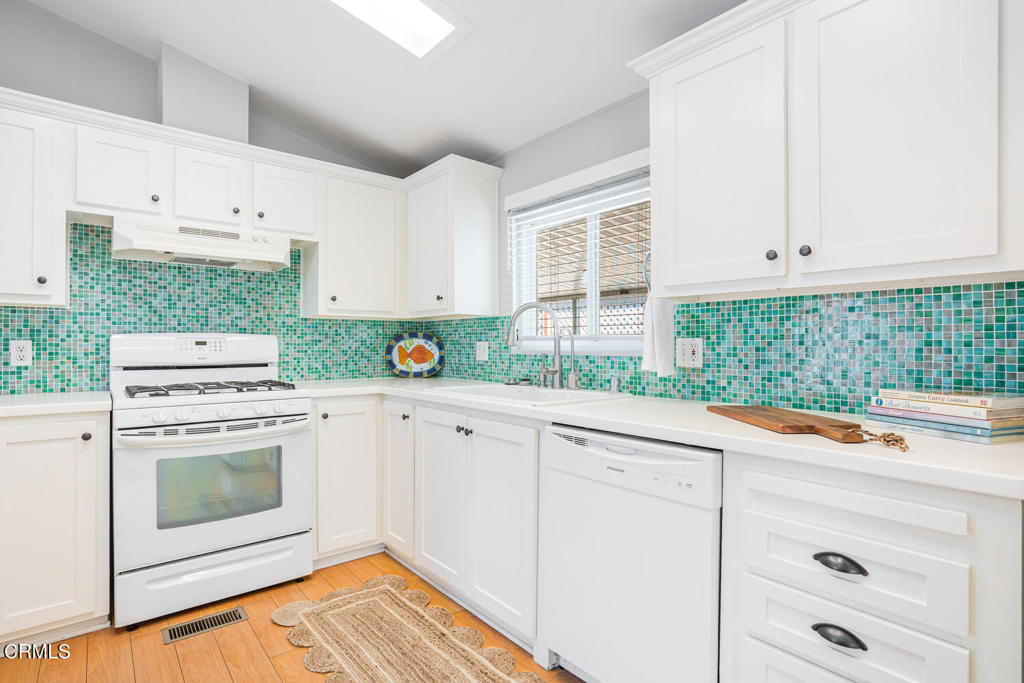 Marina Park MHP - 0294 - Manufactured In Park