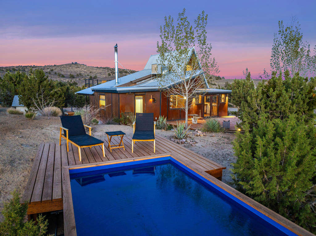 1102 Burlington Road