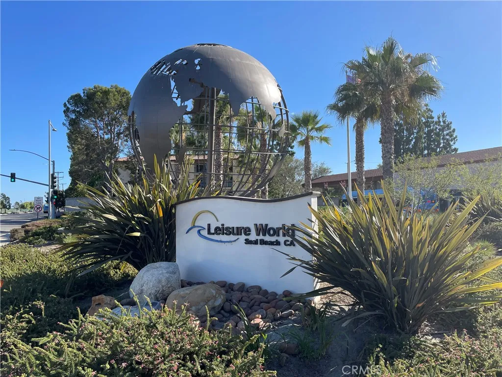 Seal Beach, California 90740, United States, 2 Bedrooms Bedrooms, ,2 BathroomsBathrooms,Residential,Pending,201134