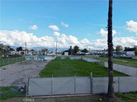 Photo of 0 S Mayfield, San Bernardino, CA 92401 (MLS # CV26003827)