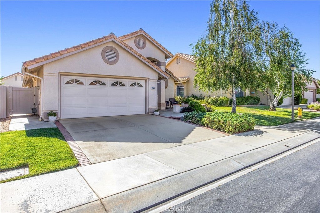 1455 Las Colinas