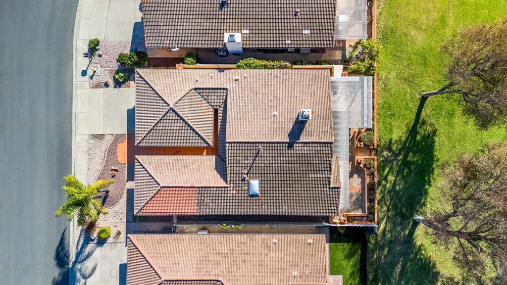 18113 Calle Estepona