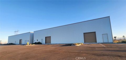 Photo of 14409 Aster Rd, Adelanto, CA 92301 (MLS # HD25238112)