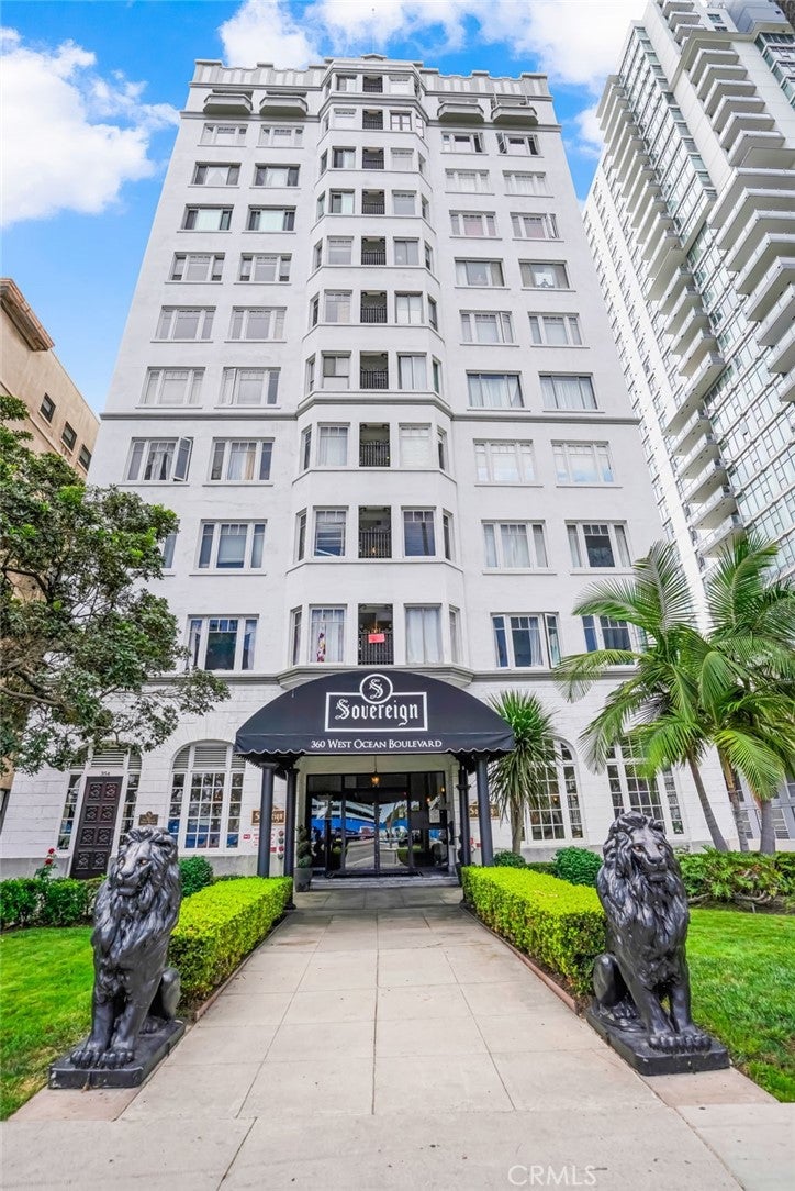 360 W Ocean Blvd. 1105