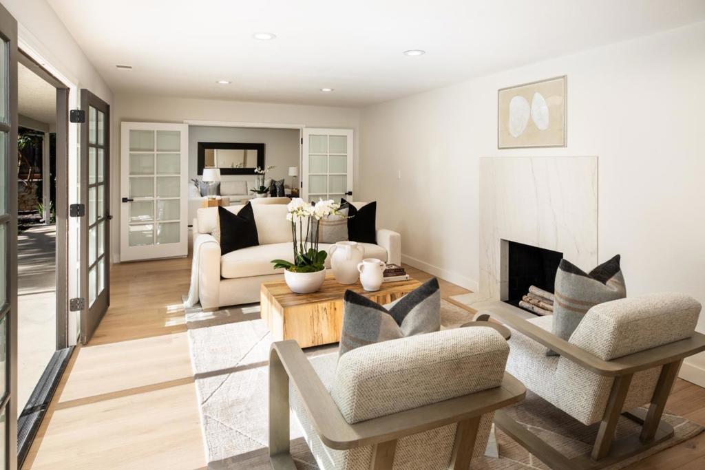 5349 Beechwood Lane