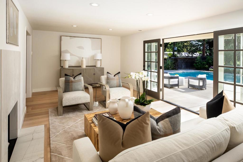 5349 Beechwood Lane
