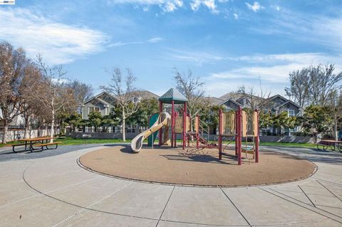 Tiny photo for 86 86 S Cortadillo St St, Mountain House, CA 95391 (MLS # 41126358)