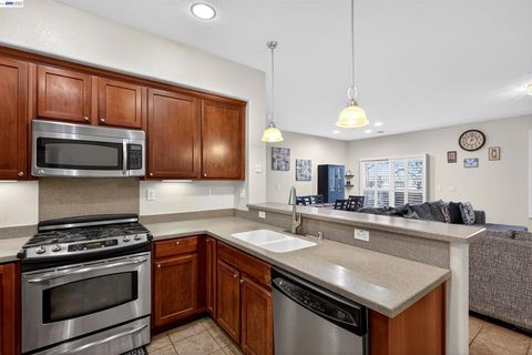 Tiny photo for 86 86 S Cortadillo St St, Mountain House, CA 95391 (MLS # 41126358)