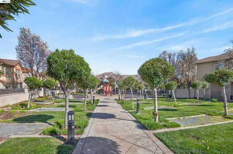 Tiny photo for 86 86 S Cortadillo St St, Mountain House, CA 95391 (MLS # 41126358)