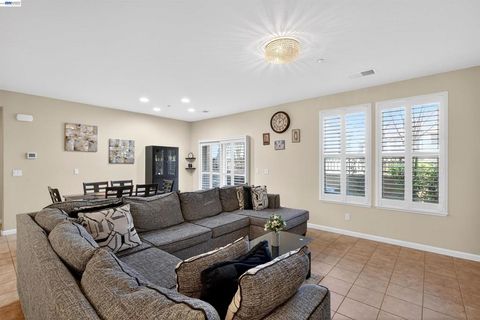 Tiny photo for 86 86 S Cortadillo St St, Mountain House, CA 95391 (MLS # 41126358)