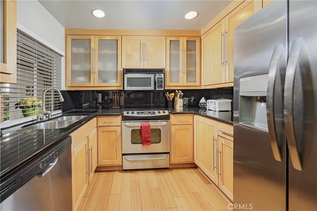 48 Corniche Drive A