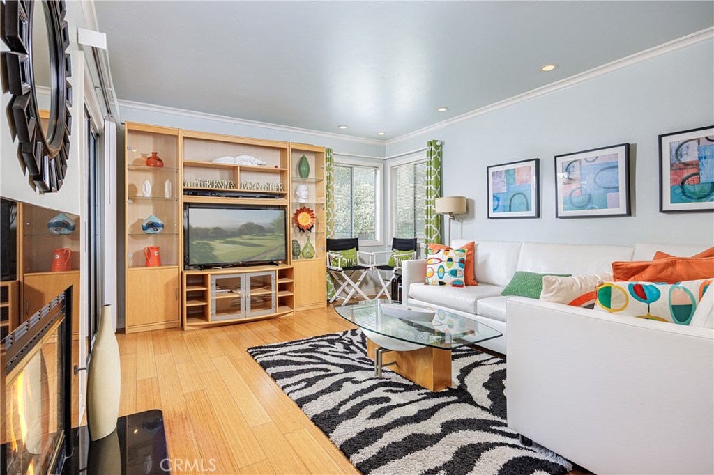 48 Corniche Drive A