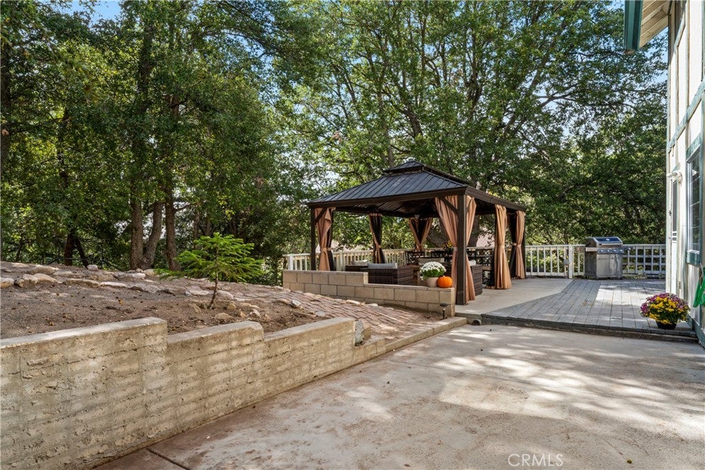 955 Teakwood Drive