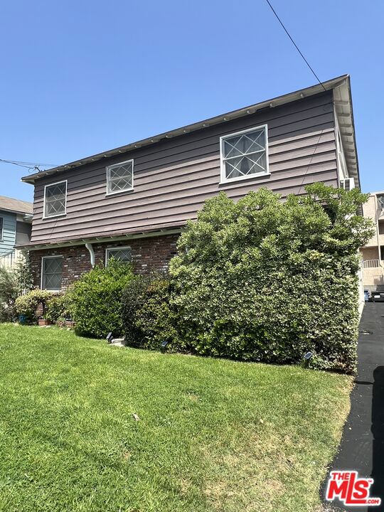 5214 Wilkinson Avenue