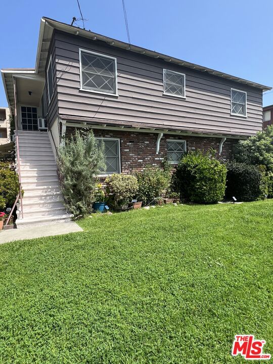 5214 Wilkinson Avenue