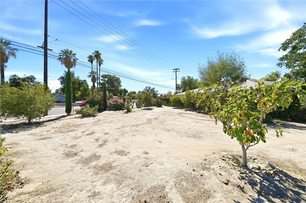 0 W Washburn Avenue
