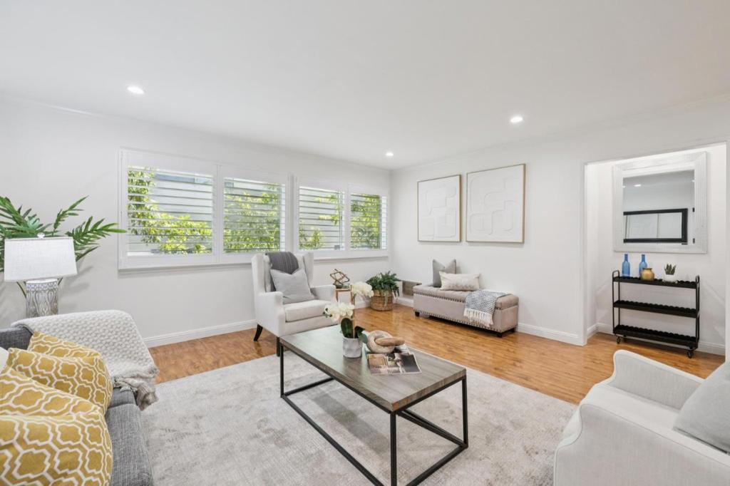 1121 Douglas Avenue 302, Burlingame CA 94010