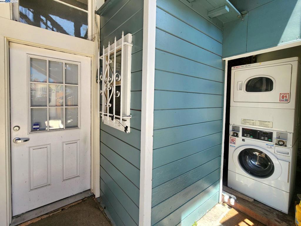 ELMWOOD - Residential Income