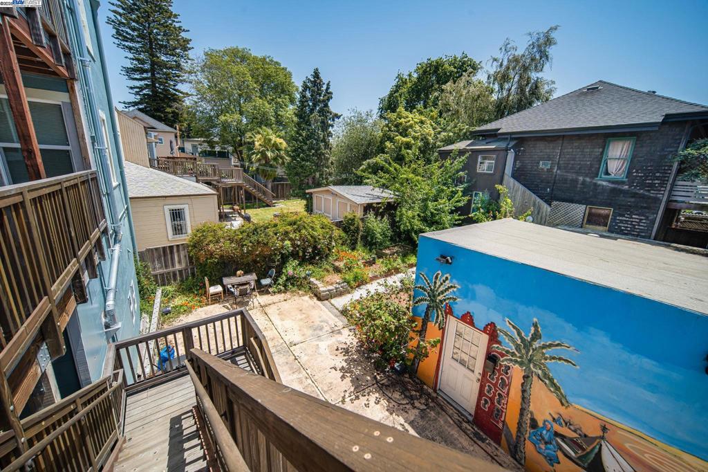 ELMWOOD - Residential Income