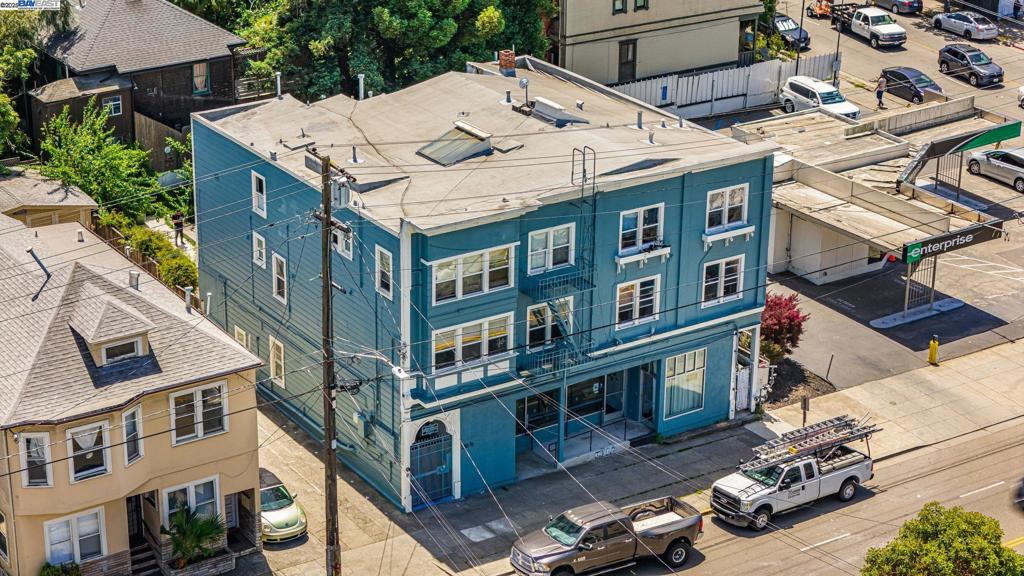 ELMWOOD - Residential Income