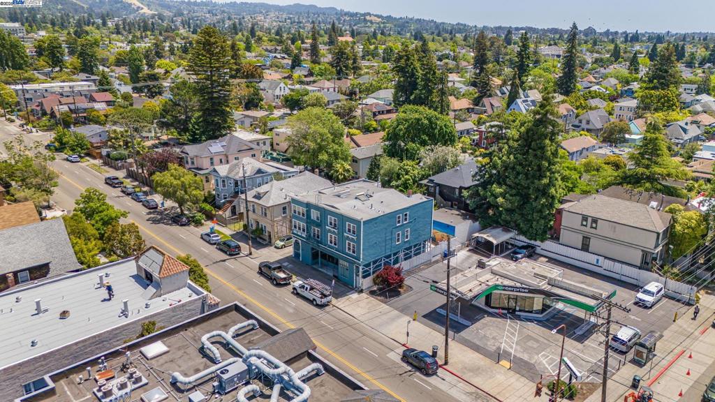 ELMWOOD - Residential Income