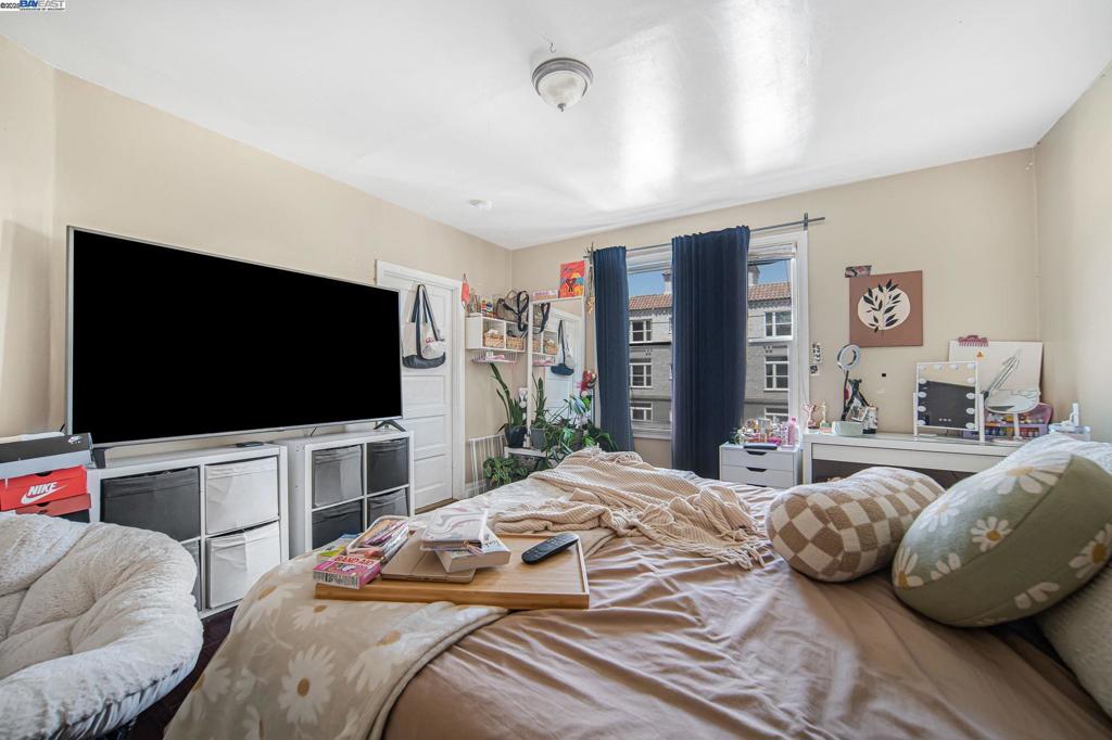 ELMWOOD - Residential Income