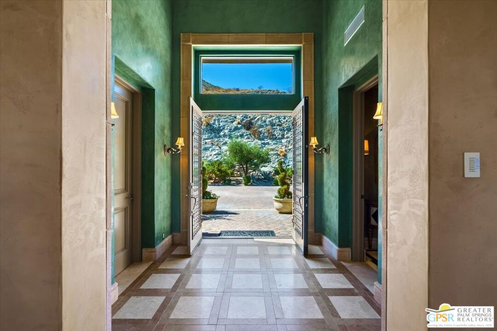 Photo of 2 Nebulae Way, Rancho Mirage, CA 92270 (MLS # 25631311PS)