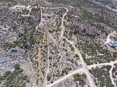 Photo of 40700 Mountainside DR, Anza, CA 92539 (MLS # SW26156177)