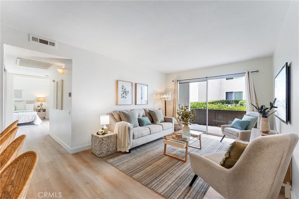 21951 Rimhurst Drive F201