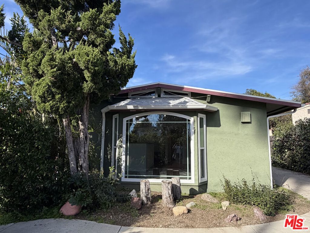 Photo of 281 Stanton Street #2, Pasadena, CA 91103 (MLS # 26637715)