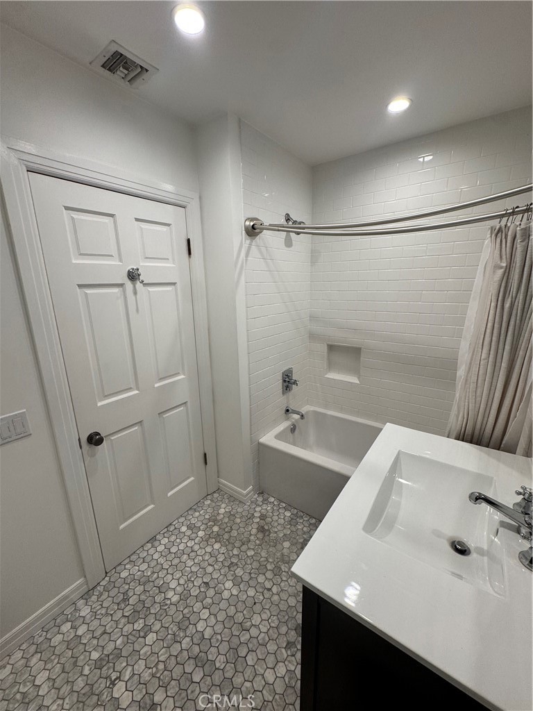 Bixby Knolls (BK) - Residential Lease