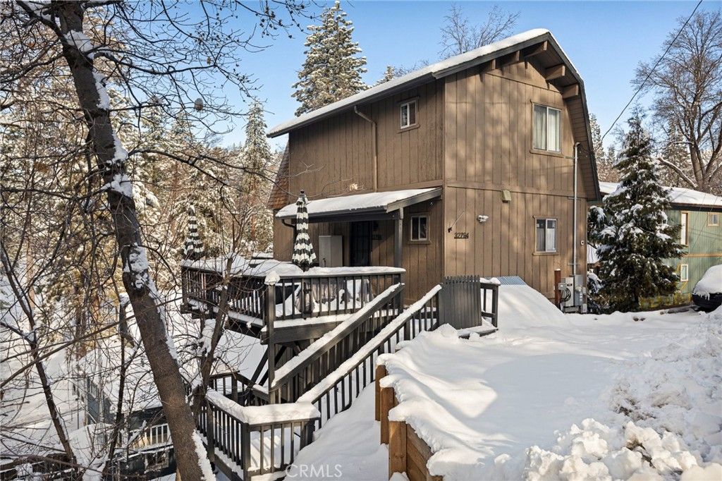 Photo of 32794 Cougar Lane, Arrowbear, CA 92382 (MLS # TR26039223)