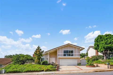 MLS: OC26067806
