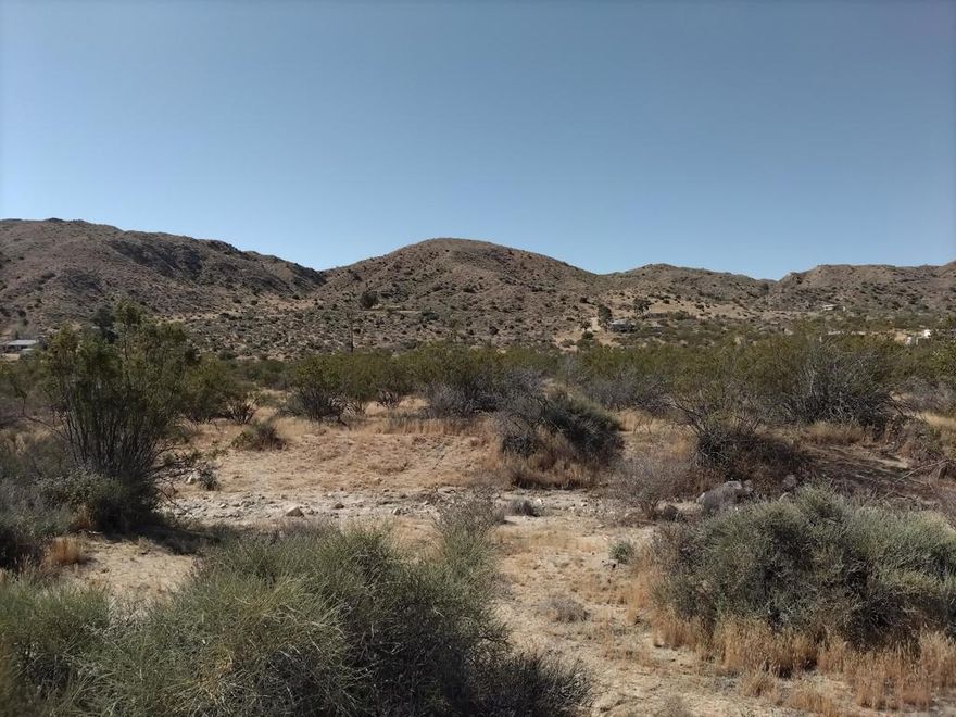 5-acre property with mountain views. Land is15 minutes from Joshua Tree and 27minutes from Palm Springs. Build your dream home and enjoy the cooler temperatures Morongo Valley has to offer Parcel:0584271020000Parcel Status:A | ACTIVEParcel Type:0 | REAL PROPERTYProperty ID:Tax Status:1 | ASSESSED BY COUNTYUse Code:VACANTLand Access:****** CHECKSize:06 | 3.501 TO 7.000 ACRESLand Type:05 | SINGLE FAMILY RESIDENTIALDistrict:JOSHUA TREEResp Group:D | REAL PROPERTYRespnUnit:RES | RES ZONE(MAX 14 UTS)&USE EX HPC/MHM(1-14 UTS,CHURCH)