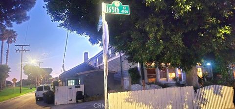 Photo of 4700 W 165th St, Lawndale, CA 90260 (MLS # SR26011227)