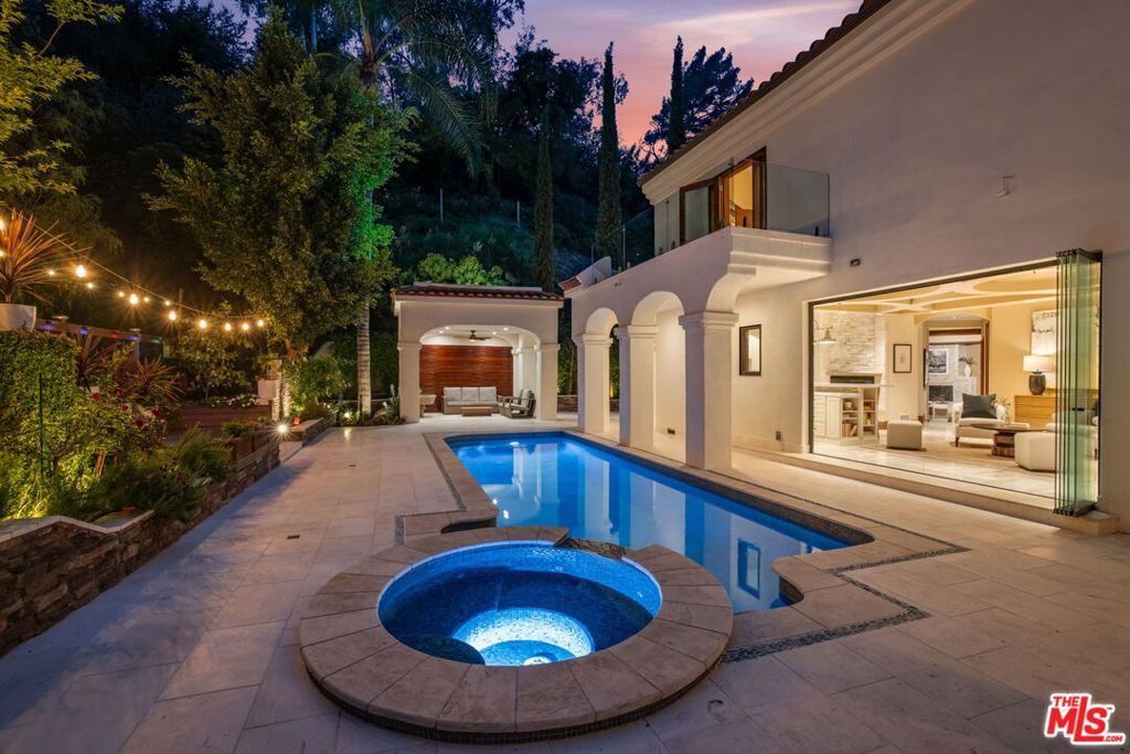 2468 Coldwater Canyon Drive