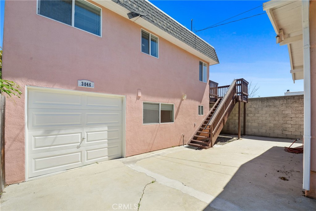 3046 S Kerckhoff