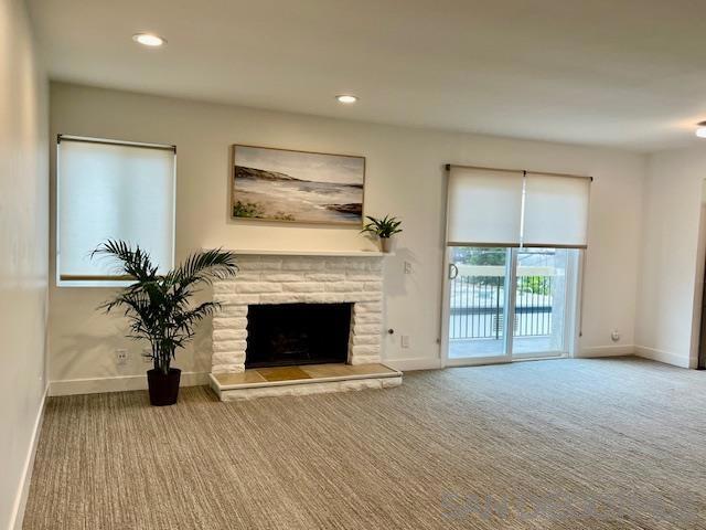 Top floor of a 9 unit building in the great Village of La Jolla. No shared walls (unit below) Walkable to all. Beautifully upgraded with quartz kitchen counters, newer carpet, laundry in unit. Private balcony faces west. Garage is secure gated parking with 2 side-by-side spaces and extra storage. Elevator to all levels. 6 month to 1 year lease