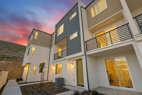 852 Makani St 4 Chula Vista CA 91911