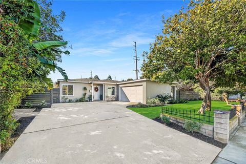 302 Cleveland Huntington Beach CA 92648