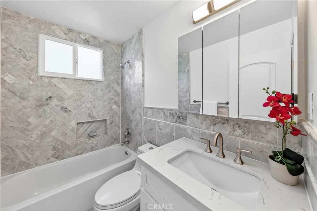 Tract 3522 Lot 8 - Residential