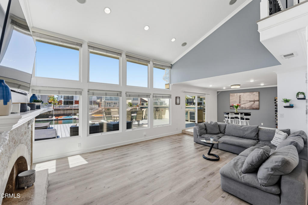 Oxnard, California, 93035, United States, 3 Bedrooms Bedrooms, ,3 BathroomsBathrooms,Residential,Active,2041442