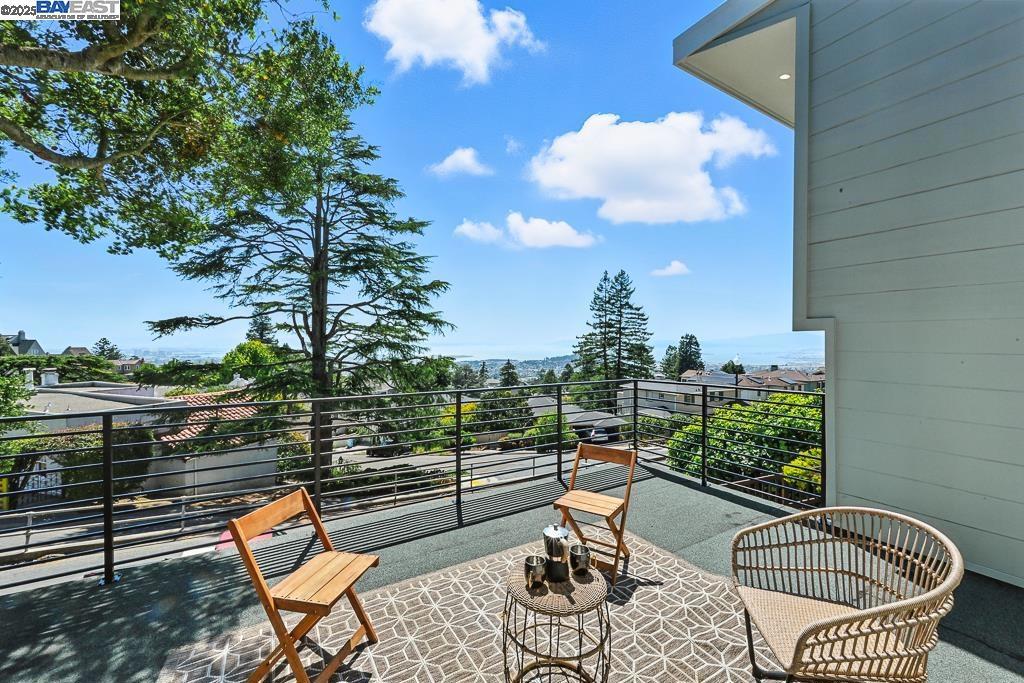 BERKELEY HILLS - Residential